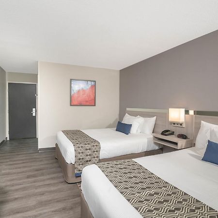 Microtel Inn & Suites By Wyndham Нашвил Екстериор снимка