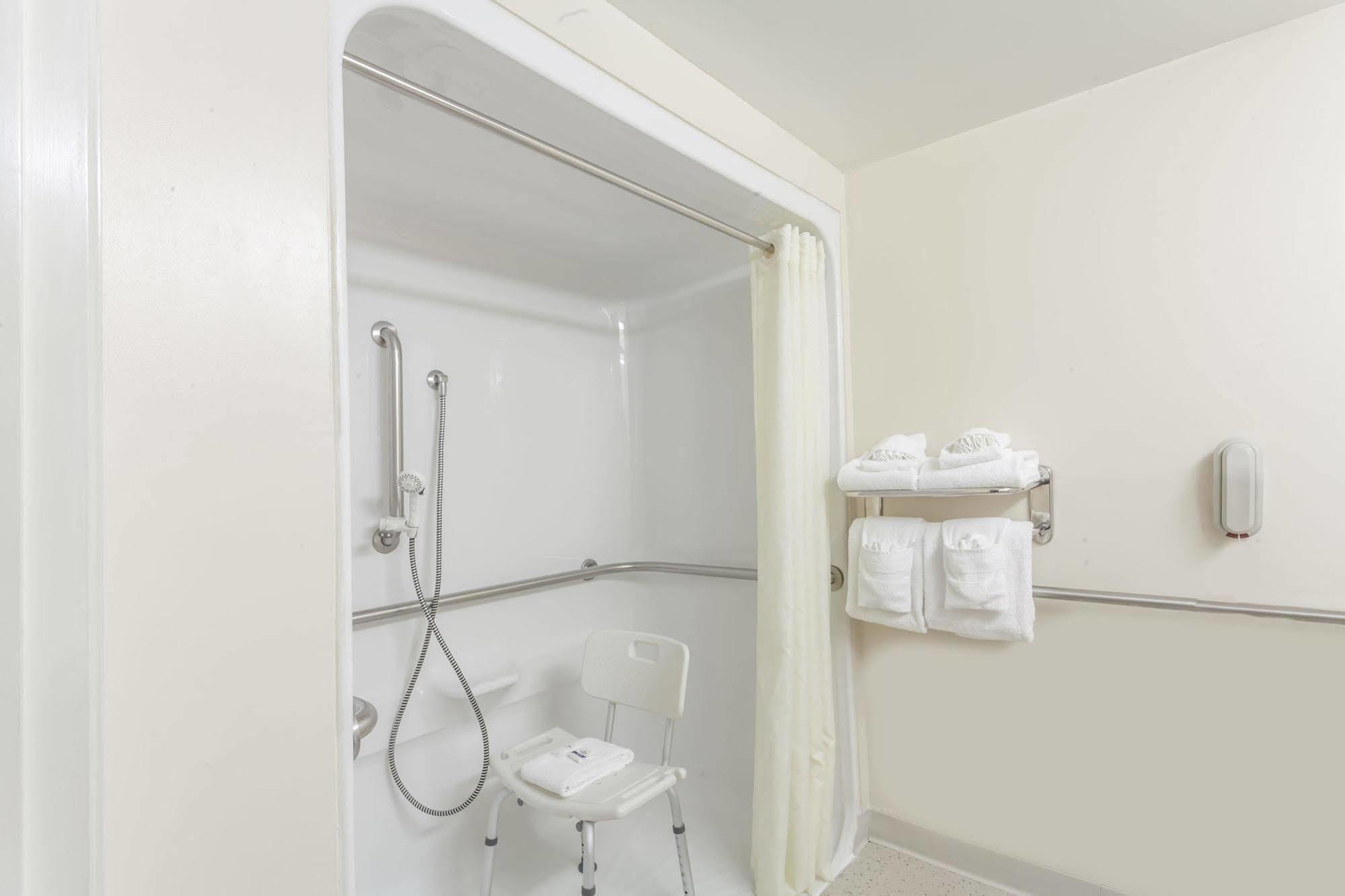 Microtel Inn & Suites By Wyndham Нашвил Екстериор снимка